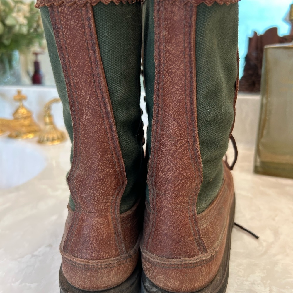 Russell Moccasin Co. Premium Build Custom Boots, Leather + Canvas Boots, Sz 7 - Picture 4 of 12